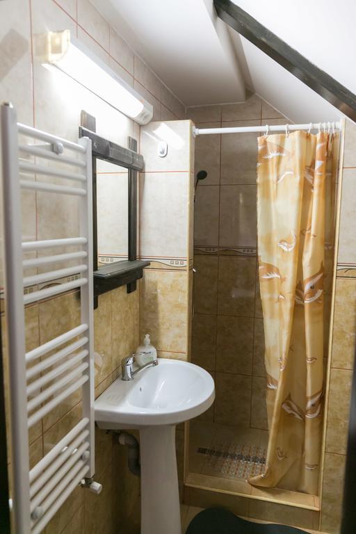 מלון סיגישוארה Casa Cu Cerdac מראה חיצוני תמונה